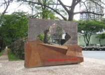 trilhas-monumento-1